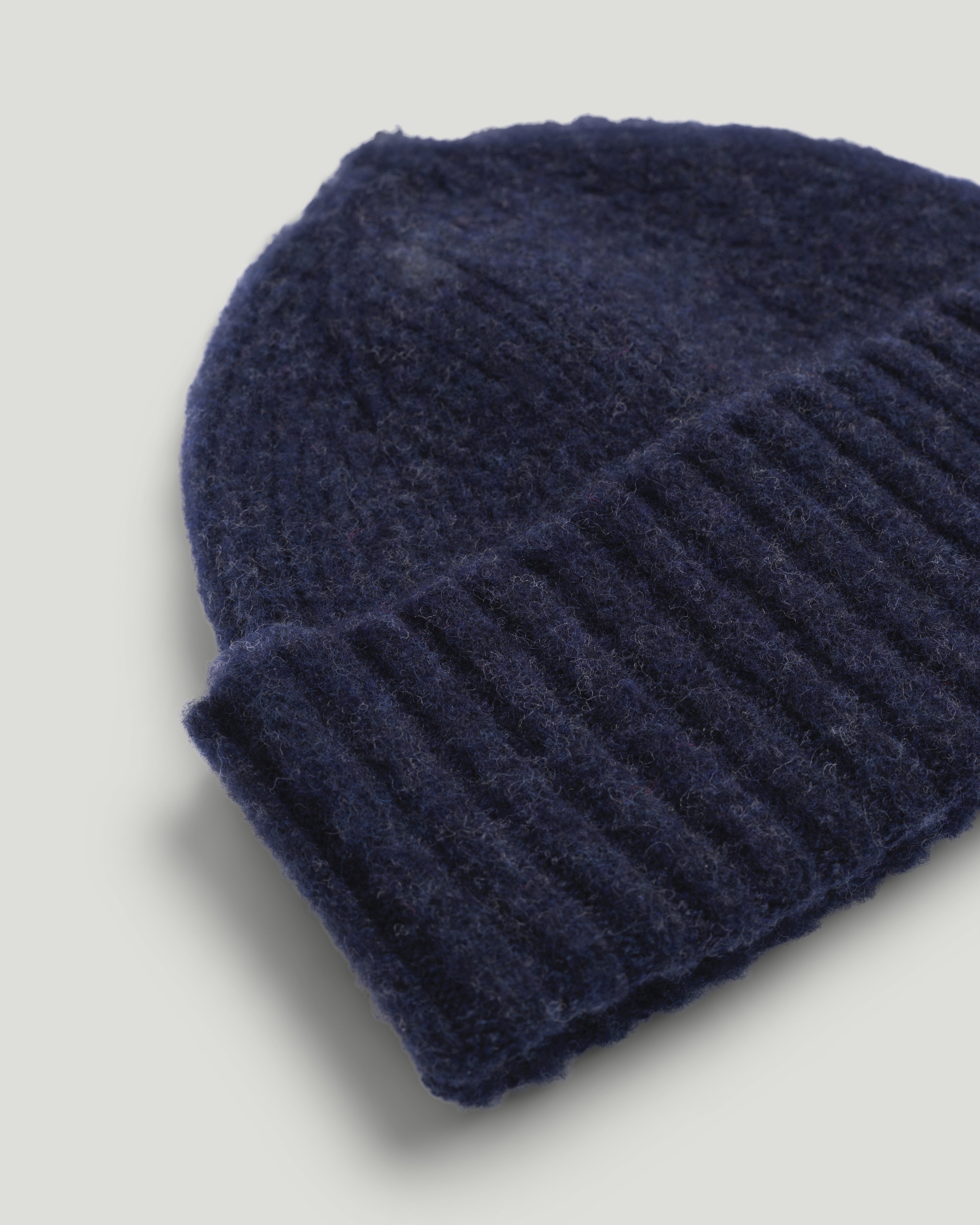 Fishtail Shaggy Beanie - Navy