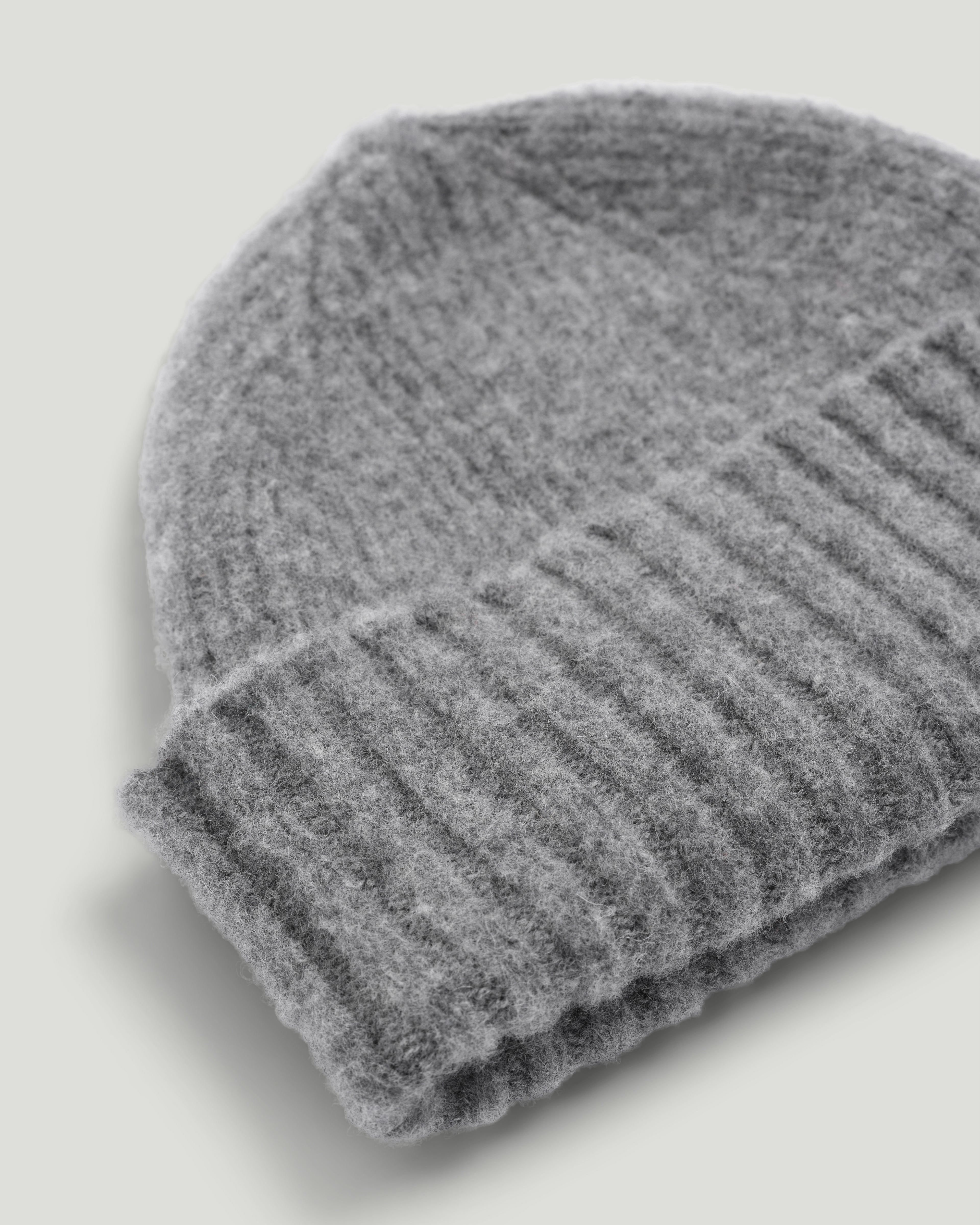Fishtail Shaggy Beanie - Grey