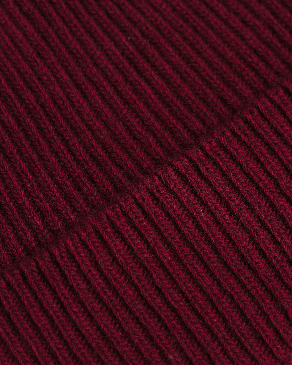 Fishtail Marina Beanie - Red wine