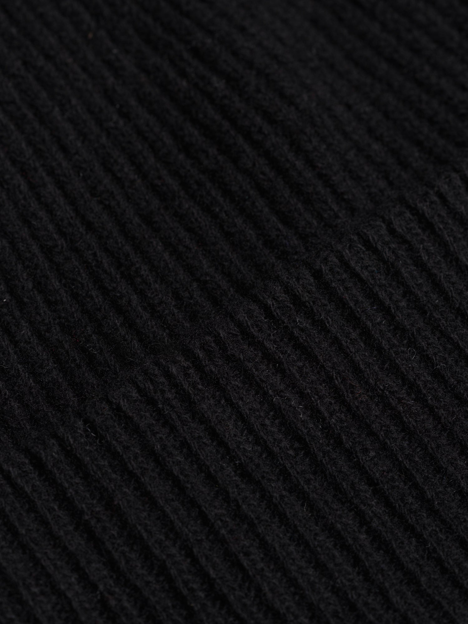 Fishtail Marina Beanie - Black