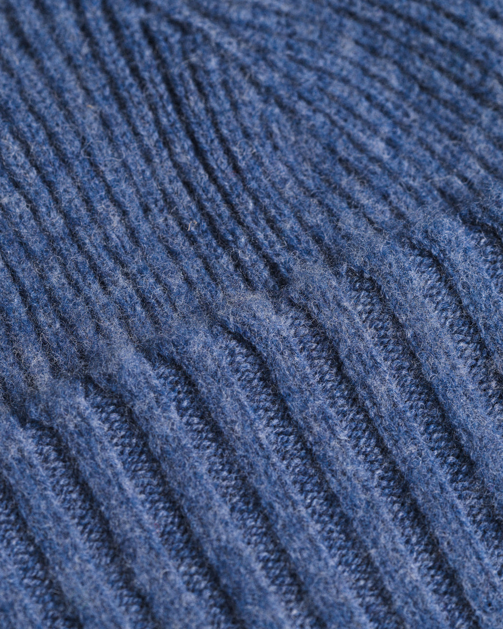 Fishtail Shaggy Beanie - Ocean