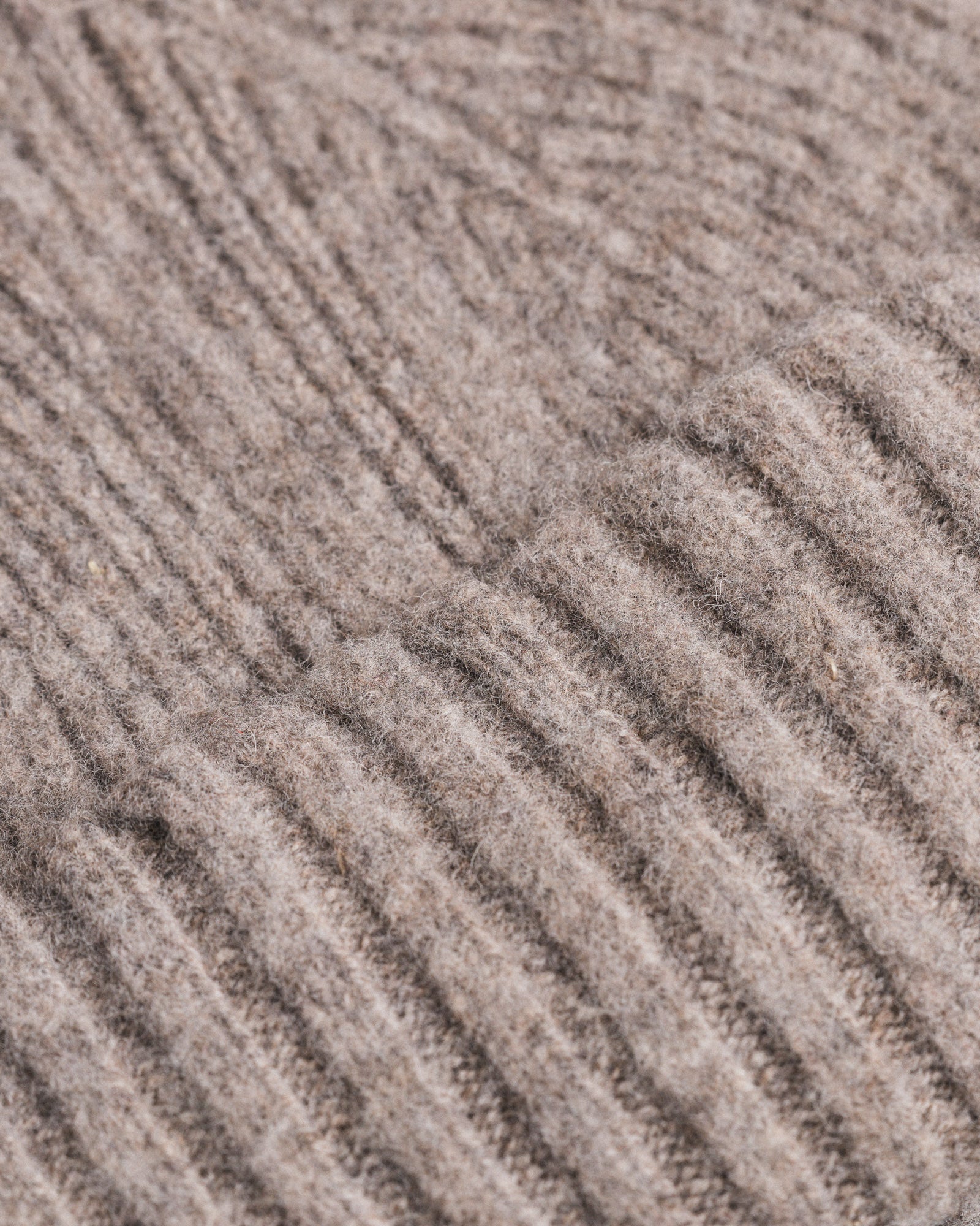 Fishtail Shaggy Beanie - Cliff