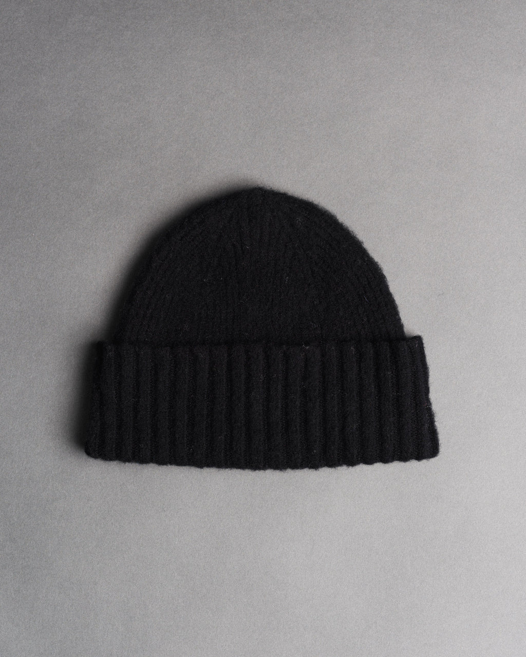 Fishtail Shaggy Beanie - Black