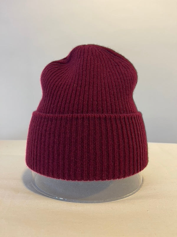 Fishtail Marina Beanie - Red wine