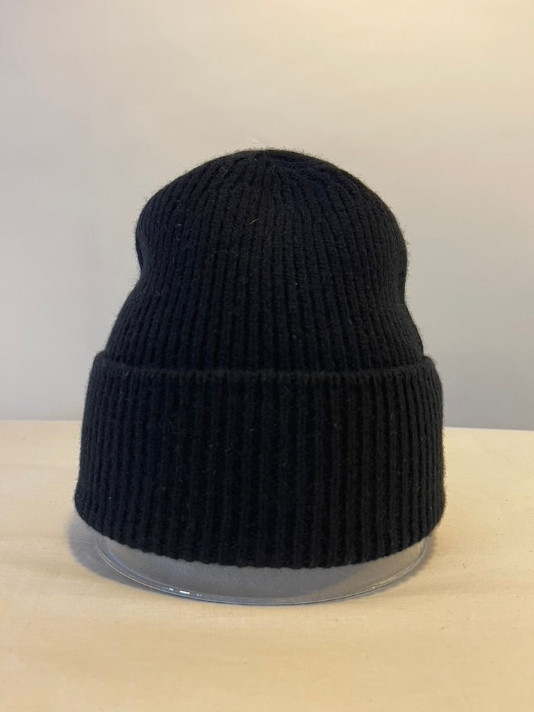 Fishtail Marina Beanie - Black