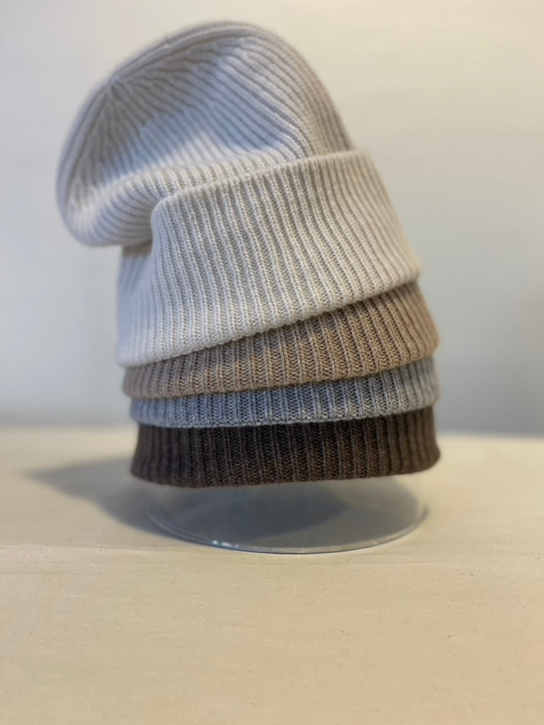 Fishtail Marina Beanie - Snow