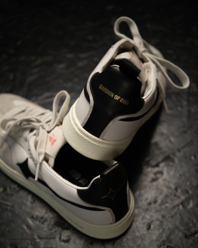 Fishtail x Garden of god Earth off white and black