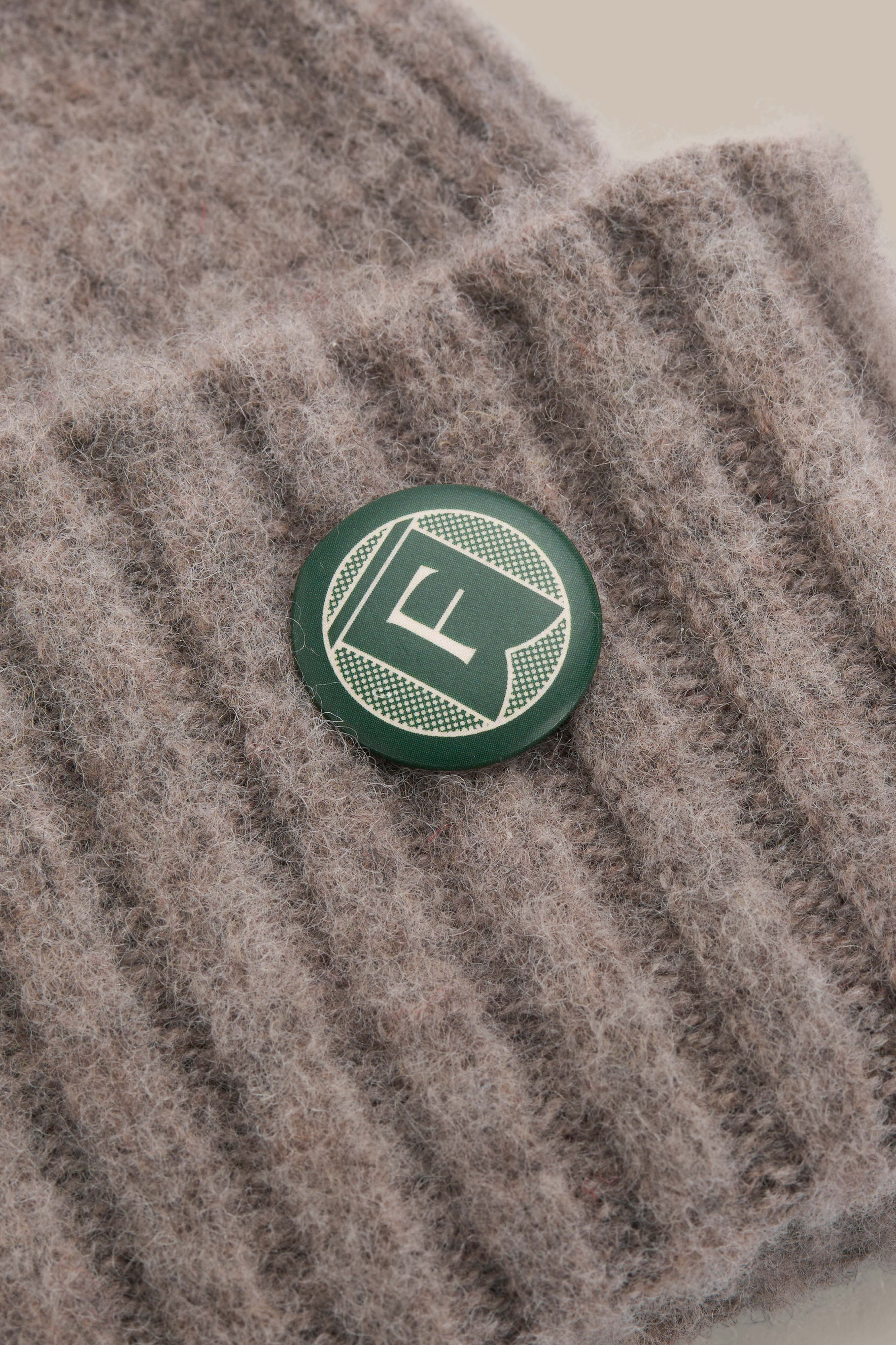 Fishtail Shaggy Beanie - Cliff