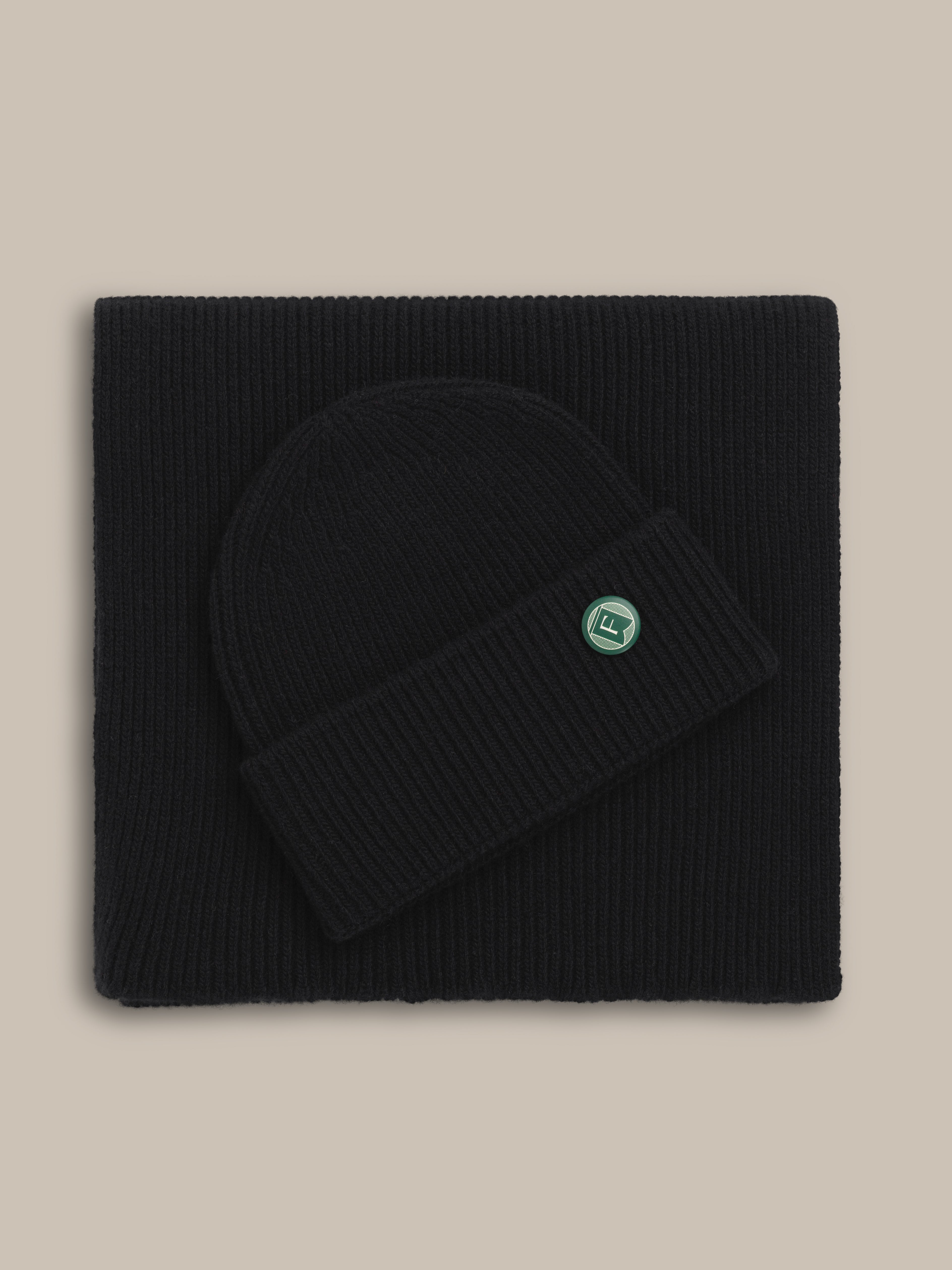 Fishtail Marina Beanie - Black