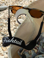 Fishtail black eyewear retainer